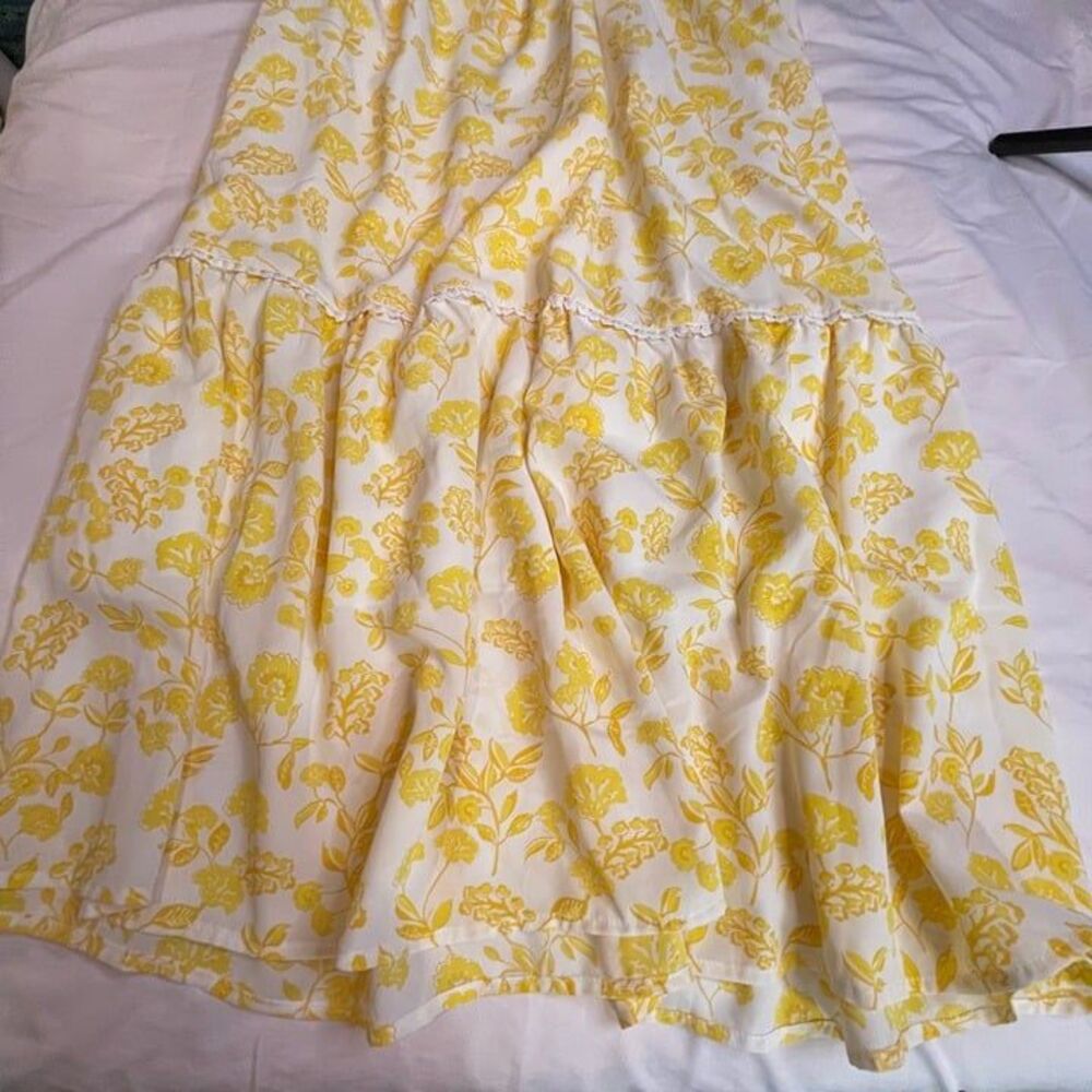 BTFBM ankle skirt sz XL yellow. floral over white